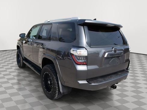 Used 2018 Toyota 4Runner SR5 Premium AWD/4WD image 7