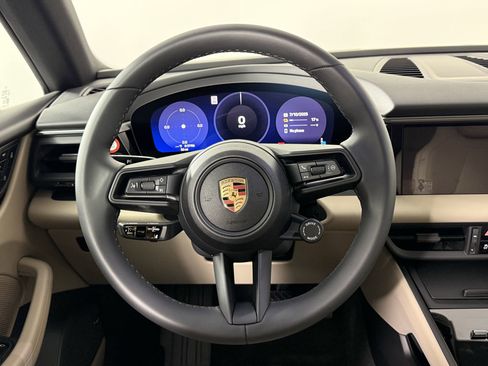 New 2025 Porsche Macan Electric image 22