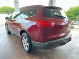Used 2011 Chevrolet Traverse LT image 4