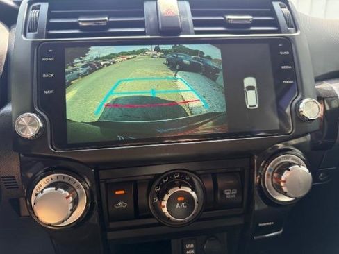 Used 2019 Toyota 4Runner TRD Off-Road AWD/4WD image 33