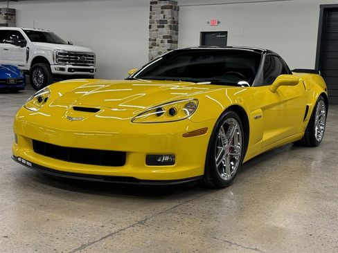 Used 2007 Chevrolet Corvette Z06 w/ Preferred Equipment Group image 3