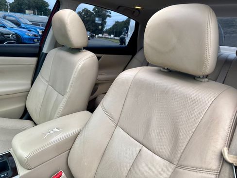 Used 2015 Nissan Altima 3.5 SL FWD image 17