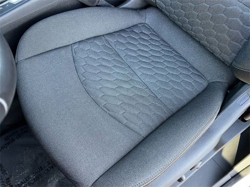 Used 2019 Chevrolet Equinox LT image 11