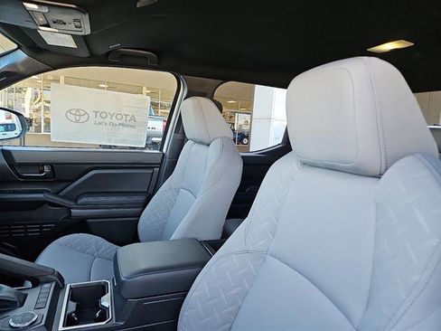 New 2025 Toyota Tacoma SR5 image 7