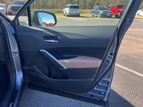 Used 2026 Toyota Corolla Cross XLE image 26