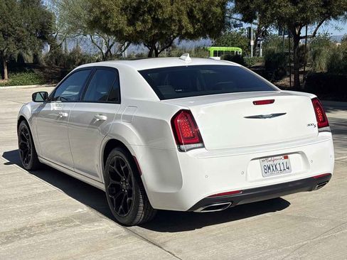 Used 2019 Chrysler 300 S w/ Safetytec Plus Group image 5