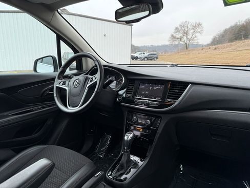 Used 2022 Buick Encore Preferred w/ Safety Package image 13