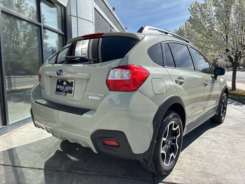 Used 2017 Subaru Crosstrek 2.0i Limited image 5