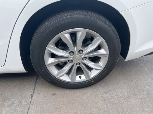 Used 2024 Chevrolet Malibu LT image 9