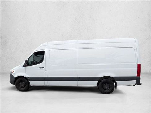 Used 2024 Mercedes-Benz Sprinter 2500 w/ Acoustic Package image 9