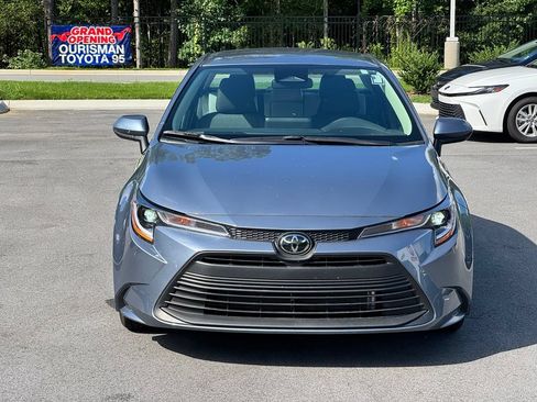 Used 2025 Toyota Corolla LE FWD image 6