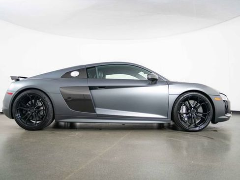 Used 2017 Audi R8 V10 plus AWD/4WD image 9