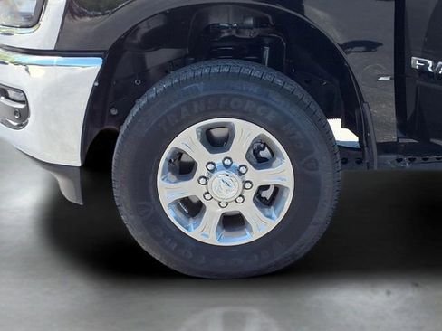 Used 2025 RAM 2500 Big Horn AWD/4WD image 19