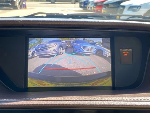 Used 2016 Lexus ES 350 w/ Luxury Package w/Wood Trim image 35