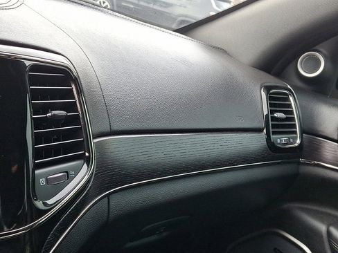 Certified 2020 Jeep Grand Cherokee High Altitude image 31