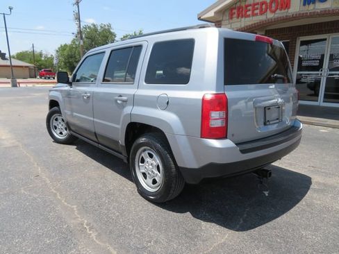 Used 2015 Jeep Patriot Sport w/ Power Value Group FWD image 7