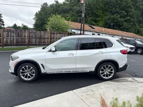 Used 2023 BMW X5 xDrive40i w/ Premium Package AWD/4WD image 17