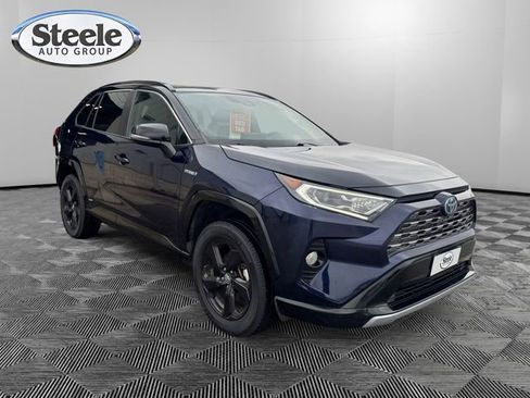 Used 2020 Toyota RAV4 XSE image 7