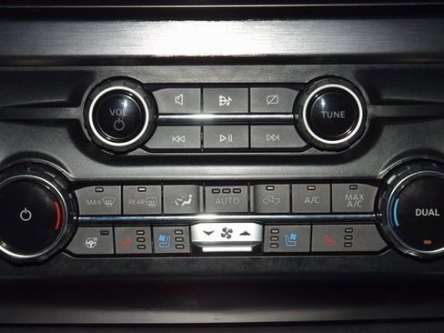 Used 2024 Ford F350 Lariat w/ Sport Appearance Package image 34