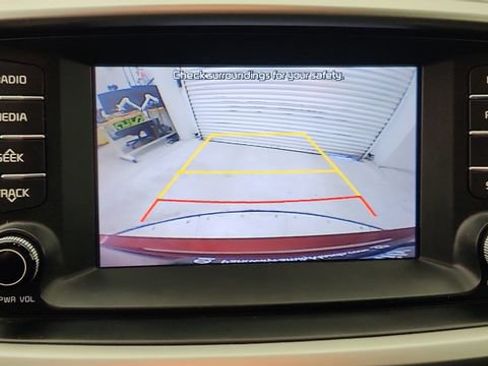 Used 2019 Kia Sorento FWD image 21