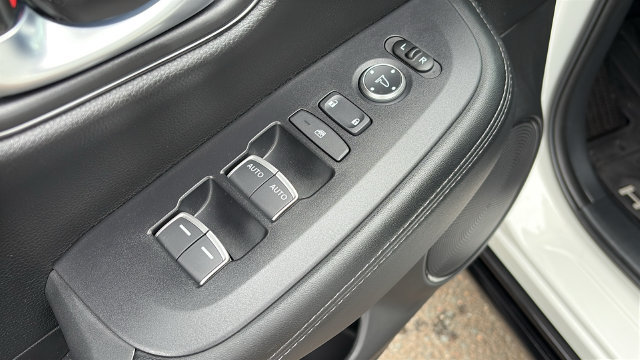Used 2026 Honda HR-V EX-L image 9