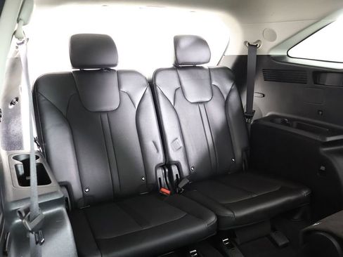 Used 2025 Kia Sorento AWD image 41