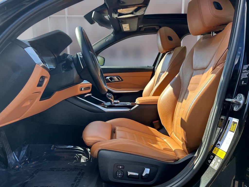 Used 2019 BMW 330i xDrive Sedan w/ Premium Package AWD/4WD image 20