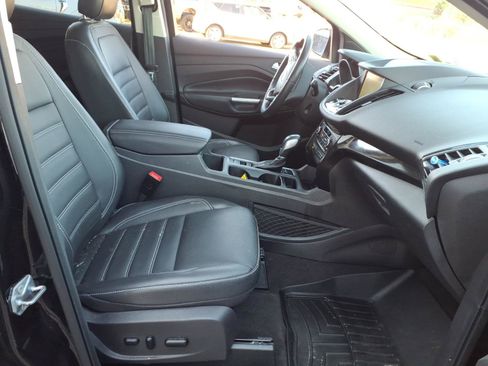 Used 2019 Ford Escape Titanium AWD/4WD image 26