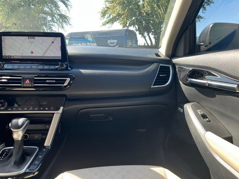 Used 2023 Kia Seltos SX w/ SX Sunroof Package AWD/4WD image 7