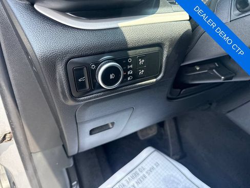 Used 2024 Ford Explorer XLT w/ Equipment Group 202A AWD/4WD image 28