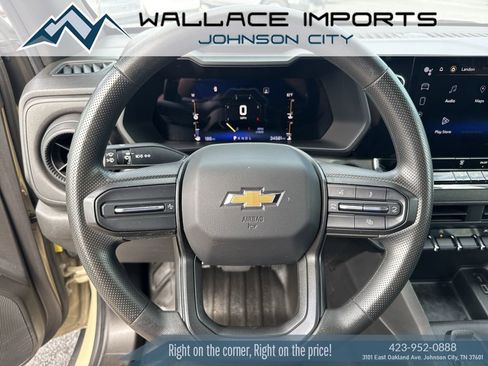 Used 2023 Chevrolet Colorado W/T RWD image 26