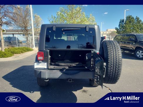Used 2011 Jeep Wrangler Rubicon w/ Dual Top Group image 31