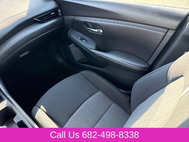 Used 2024 Nissan Sentra SV FWD image 14