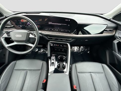Used 2025 Audi Q5 Premium Plus w/ Premium Plus AWD/4WD image 16