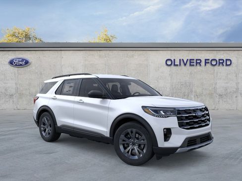 New 2026 Ford Explorer Active w/ Active Comfort Package AWD/4WD image 8