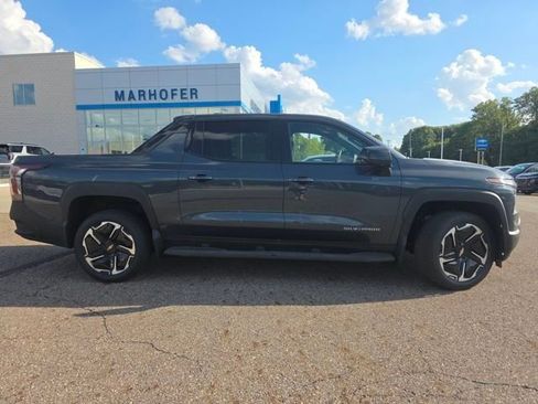 New 2026 Chevrolet Silverado EV LT w/ Premium Package image 23