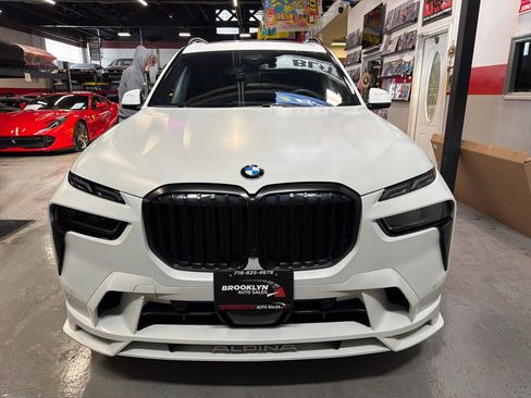 Used 2023 BMW ALPINA XB7 Base image 2