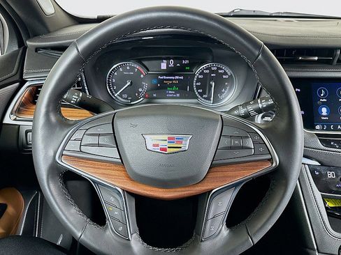Used 2022 Cadillac XT5 Premium Luxury image 14