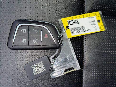 Used 2024 Cadillac Lyriq Luxury w/ LPO, Floor Liner Package RWD image 37
