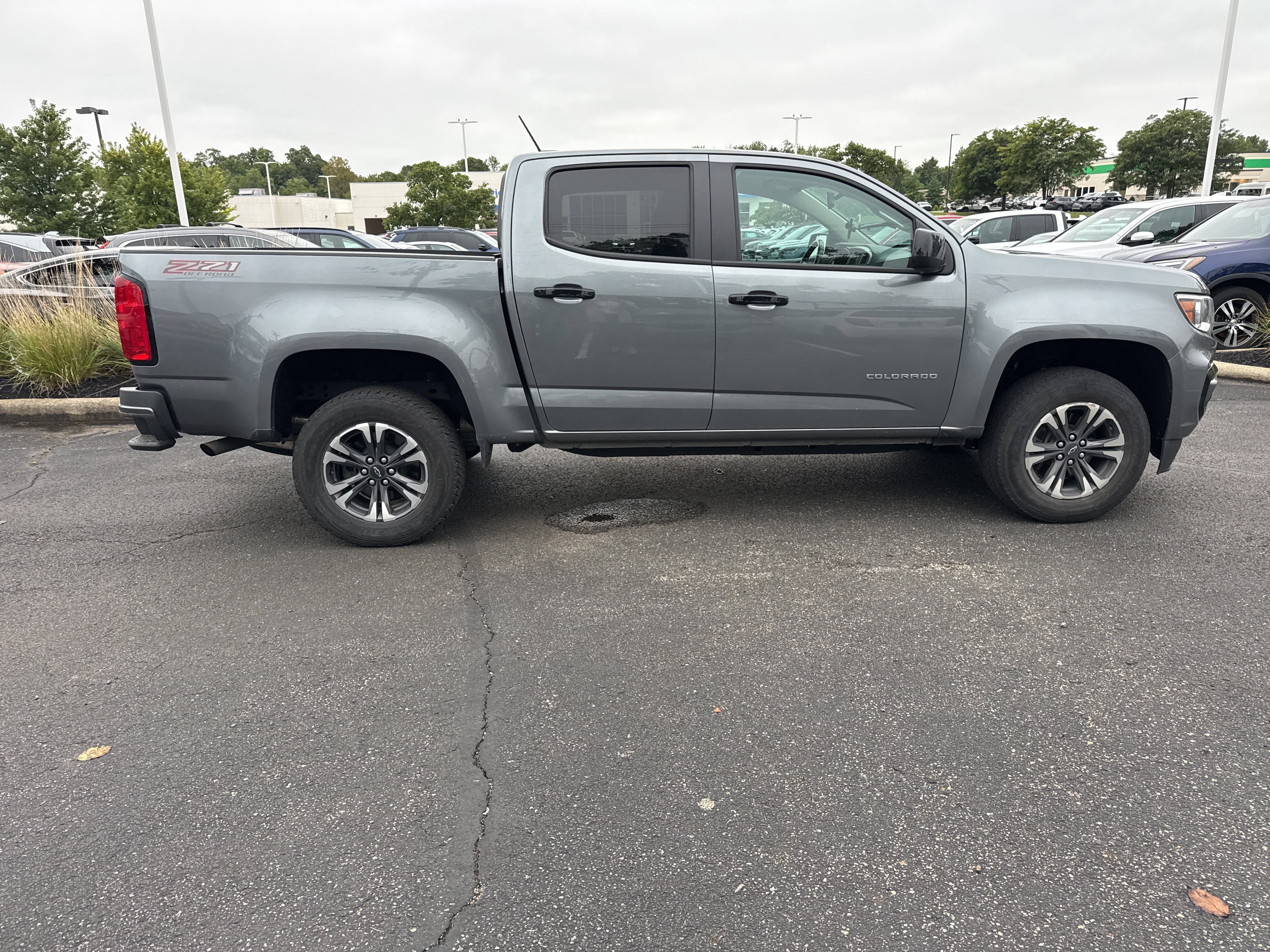 Used 2022 Chevrolet Colorado Z71 AWD/4WD image 26