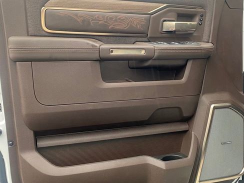 New 2026 RAM 2500 Limited AWD/4WD image 12