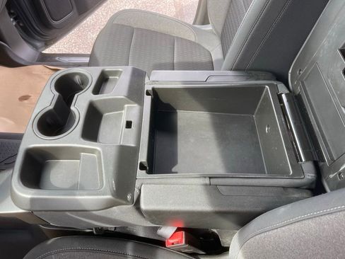 Used 2021 Chevrolet Silverado 1500 LT AWD/4WD image 17