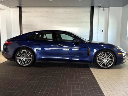 Used 2020 Porsche Panamera RWD image 8