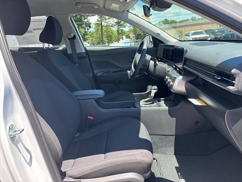 New 2026 Hyundai Kona SE FWD image 12