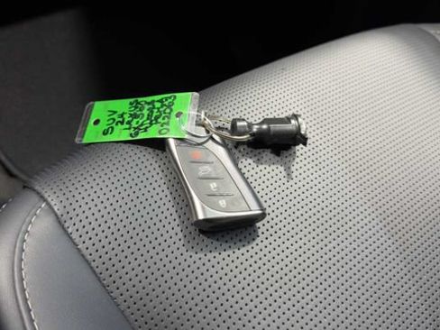 Used 2024 Lexus GX 550 w/ Cold Area Package AWD/4WD image 35