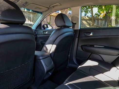 Used 2020 Kia Optima S image 21