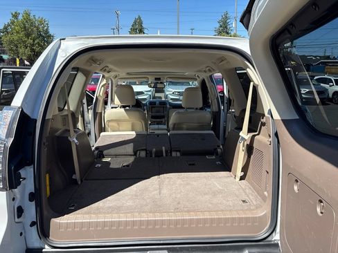 Used 2015 Lexus GX 460 w/ Premium Package AWD/4WD image 32