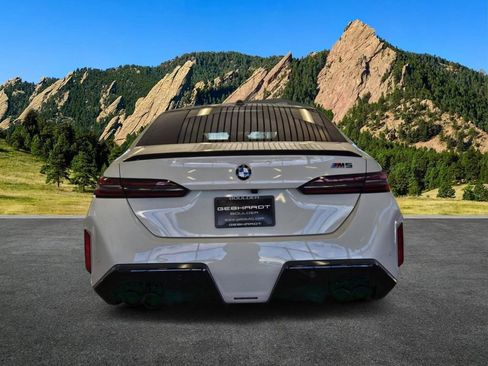 Used 2025 BMW M5 w/ Carbon Package AWD/4WD image 6