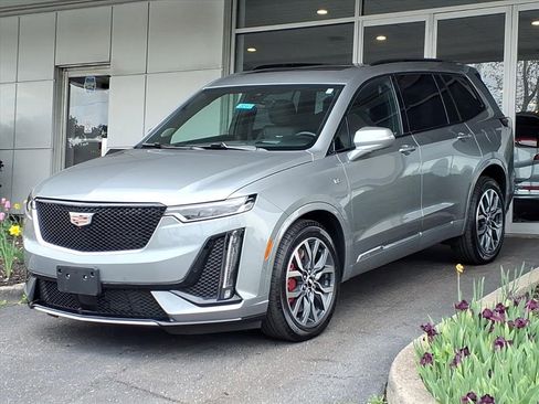Certified 2024 Cadillac XT6 Sport w/ Platinum Package image 1