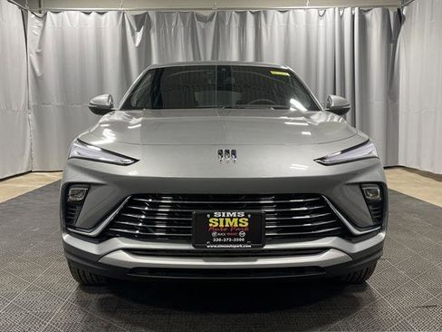 New 2025 Buick Envista Preferred w/ Convenience I Package image 2